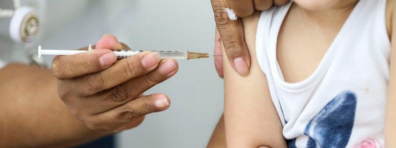 Vacina BCG no protege profissional de sade de Covid, diz estudo